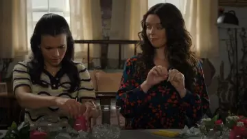 Compañía Fantástica Short Smock Dress worn by Grace (Ellie O'Brien) as seen in My Life with the Walter Boys (S02E05)