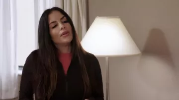 Lululemon Define Cropped Jacket Nulu portée par Natalie comme on le voit dans 90 Day Fiancé : Happily Ever After (S09E08)