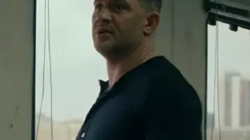 Tom Hardy T-shirt worn by Harry Da Souza (Tom Hardy) in MobLand (S01)