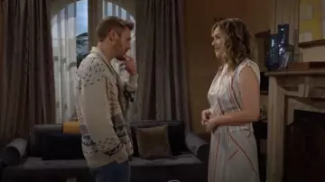 Jupe longue rayée INC International Concepts portée par Hope Logan (Annika Noelle) comme on le voit dans The Bold and the Beautiful le 25 août 2025