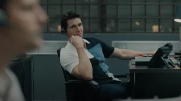 Reiss Delta Colorblock Half Zip Polo Sweater worn by Nathan Brown (Robbie Amell) as seen in Upload (S04E02)