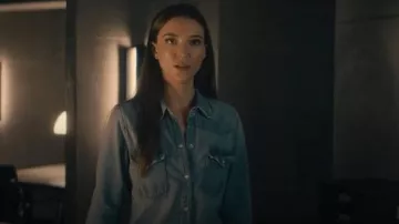 Nili Lotan travis Shirt worn by Jane Driscoll (Nicole Brydon Bloom) as seen in Paradise (S01E04)