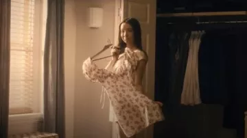Bardot Lucinta Mini Dress worn by Jane Driscoll (Nicole Brydon Bloom) as seen in Paradise (S01E04)