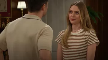 Rag and Bone The Slub Stripe T-Shirt porté par Claire Grace (Hayley Erin) tel qu’on le voit dans Les Feux de l’Amour le 27 août 2025