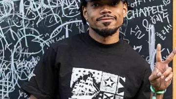 Camiseta gráfica negra Chance The Rapper
