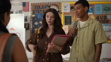 Paratodo Segundo Smock Chaqueta camisera usada por Skylar Summerhill (Jaylan Evans) como se ve en Mi vida con los Walter Boys (S02E02)