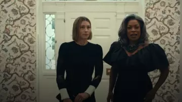 Vestido de Mara Hoffman Zia usado por Catherine Lancaster (Lorraine Toussaint) como se ve en The Better Sister (S01E04)