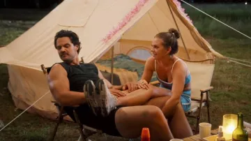 Fastmoss Contrast Binding Crop Sujetador deportivo y pantalones cortos de cintura alta Conjunto de ropa deportiva usado por Jessica Edwards como se ve en Bachelor in Paradise (S10E09)