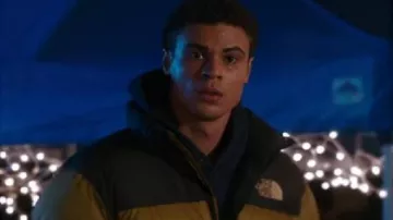 My Life With The Walter Boys The North Face Puffer Jacket worn by Skylar Summerhill (Jaylan Evans) as seen in My Life with the Walter Boys (S02E01)