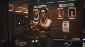 Pantalones Vintage Underwear Flyers usados por Maya Mason (Kathryn Hahn) como se ve en The Studio (S01E07)