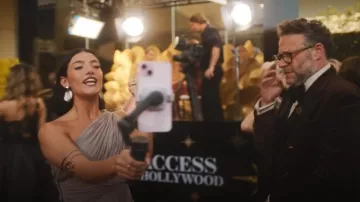 Vestido midi drapeado gris Lido de Rick Owens usado por Charli D'Amelio como se ve en The Studio (S01E08)