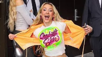 Good Morning America Zara Larsson White Midnight Sun Tee of Zara Larsson in Good Morning America