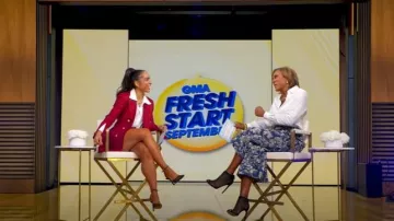 Alice + Olivia Campbell Linen Blazer in Dark Cherry worn by Robin Arzon as seen in Good Morning America on September 4, 2025