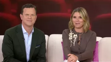 Cardigan ras du cou brodé Lela Rose porté par Jenna Bush Hager, comme on le voit dans Today with Jenna & Friends le 4 septembre 2025