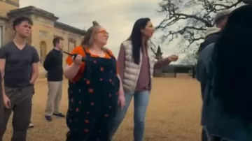 Mango Water Repellent Quilted Vest With Hood worn by Zara as seen in The Inheritance (S01E03)