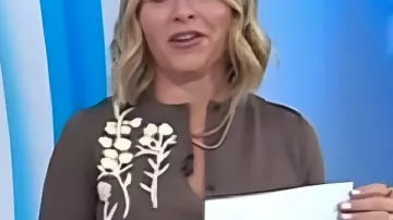 Jenna Bush Hager The Today Show 2025 Cardigan à fleurs marron porté par Jenna Bush Hager dans Today