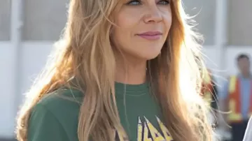 Kaitlin Olson Green Def Leppard T-Shirt worn by Morgan Gillory (Kaitlin Olson) in High Potential (S02)