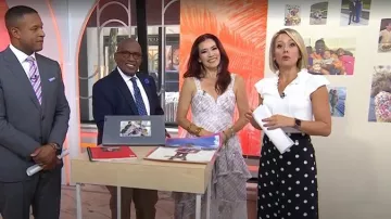 Lisi Lerch Lexi Mother of Pearl Stud Earring worn by Dylan Dreyer as seen in Today on September 5, 2025