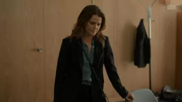 Theory Classic Fitted Stretch Silk worn by Ambassador Kate Wyler (Keri Russell) as seen in The Diplomat (S02E03)