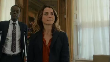 Theory Carissa Wool Blazer worn by Ambassador Kate Wyler (Keri Russell) as seen in The Diplomat (S02E04)