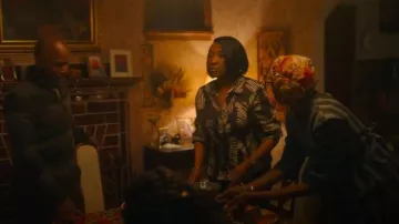 Nic + Zoe Zebra Stripe Collar V Neck Long Sleeve Fitted Shirt worn by Joy (Reese Antoinette) as seen in Dexter: Resurrection (S01E03)