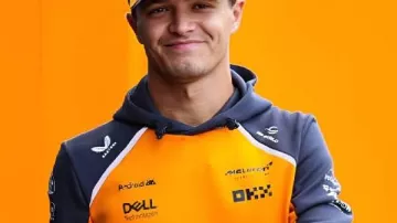 F1 Grand Prix d’Italie Lando Norris Sweatshirt à capuche porté par Lando Norris lors de la visite de Lando Norris dans la McLaren ???????? Room #trending #formula1 #landonorris #f1 #mclarenf1