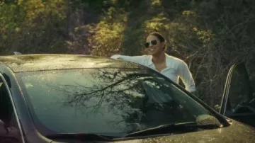 Lunettes de soleil aviateur Ray Ban portées par Michelle Calderone (Jurnee Smollett-Bell) comme on le voit dans Smoke (S01E01)