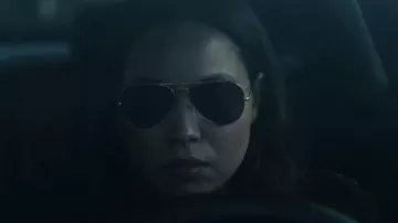 Lunettes de soleil Ray Ban Old Aviator portées par Michelle Calderone (Jurnee Smollett-Bell) comme on le voit dans Smoke (S01E09)