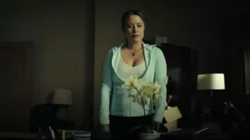 Chaqueta Lululemon Define en Mint usada por Ashley Gudsen (Hannah Anderson) como se ve en Smoke (S01E09)