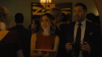 Madewell Edged Chunky Small Hoop Earrings worn by Sylvia (Rose Byrne) as seen in Platonic (S02E07)