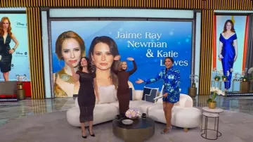 Sandales Aquazzura Tequila 105 portées par Tamron Hall telles que vues au Tamron Hall Show le 9 septembre 2025