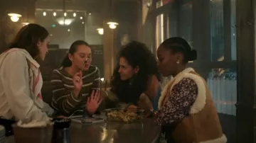 Antik Batik Demis Shearling Vest worn by Gemma (Corinna Brown) as seen in The Summer I Turned Pretty (S03E10)