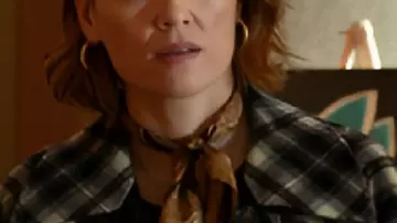 Will Trent S03 Angie Polaski Plaid Shirt Jacket worn by Angie Polaski (Erika Christensen) as seen in Will Trent (S03E11)