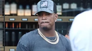 Ne-Yo Grey Graphic T-Shirt worn by Ne-Yo in Ne-Yo - Miss Independent