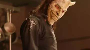 Camisa de algodón Black Phone 2 The Grabber usada por The Grabber (Ethan Hawke) en The Black Phone 2