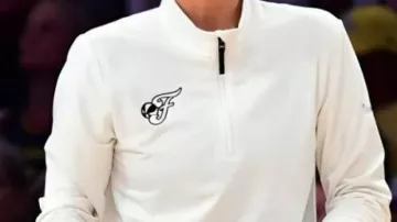 Sudadera blanca usada por Stephanie White Indiana Fever