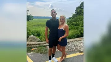 Mini robe Bershka portée par Chloé comme on le voit dans 90 Day Fiancé : The Other Way (S07E01)