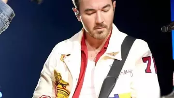 Greetings Tour Kevin Jonas Chaqueta Beige