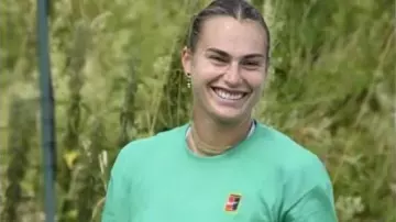 Camiseta del Campeonato de Wimbledon 2025 usada por Aryna Sabalenka en el épico enfrentamiento de semifinales | Aryna Sabalenka vs Amanda Anisimova | Destacados | Wimbledon 2025