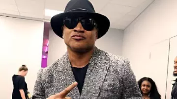 MTV Video Music Awards Blazer gris usado por LL Cool J en LL Cool J dijo lo que dijo en los VMA ????