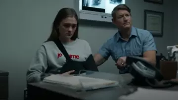 Zadig & Voltaire Oscarpmo je t'aime Sweatshirt worn by Lauren Brigman (Lizzy Greene) as seen in Ransom Canyon (S01E10)