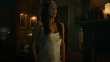 Robe Tularosa Alanna portée par Quinn O’Grady (Minka Kelly) vue dans Ransom Canyon (S01E10)
