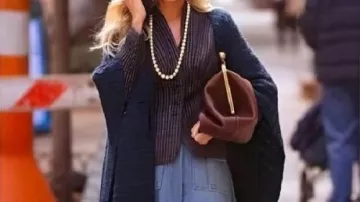Denim Maxi Skirt worn by Carrie Bradshaw (Sarah Jessica Parker) in TV Series And Just Like That S03