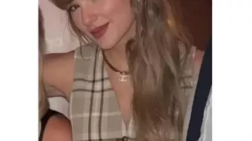 Chaleco marrón de cumpleaños de Patrick Mahomes 2025 de Taylor Swift