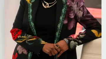 Floral Butterfly Print Coat of Olivia (Debbi Morgan) in Beauty in Black (S01)