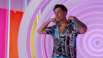 Runaway The Label Tropez Chemise portée par Isaiah Campbell comme on le voit dans Love Island Games (S02E01)