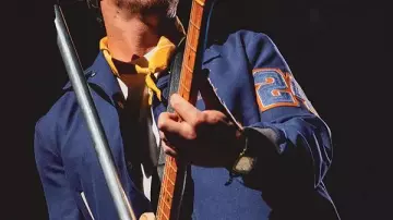 Chaqueta de lana azul Intuit Dome Concert Nick Jonas usada por Nick Jonas en Sucker de Jonas Brothers, Intuit Dome 9/6/25. #musicvideo