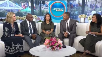 Vestido midi plisado bordado de crepé con bordado Isabel Marant Etoile usado por Jenna Bush Hager como se ve en Today el 17 de septiembre de 2025