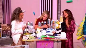 Tanya Taylor Blaire Floral A-Line Midi-Dress usado por Gretta Monahan como se ve en The View el 17 de septiembre de 2025