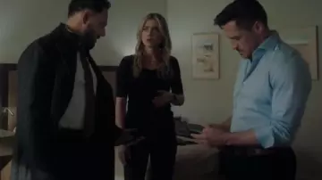 Gap Modern V-Neck T-Shirt worn by Rebecca 'Bex' Henderson (Melissa Roxburgh) as seen in The Hunting Party (S01E08)